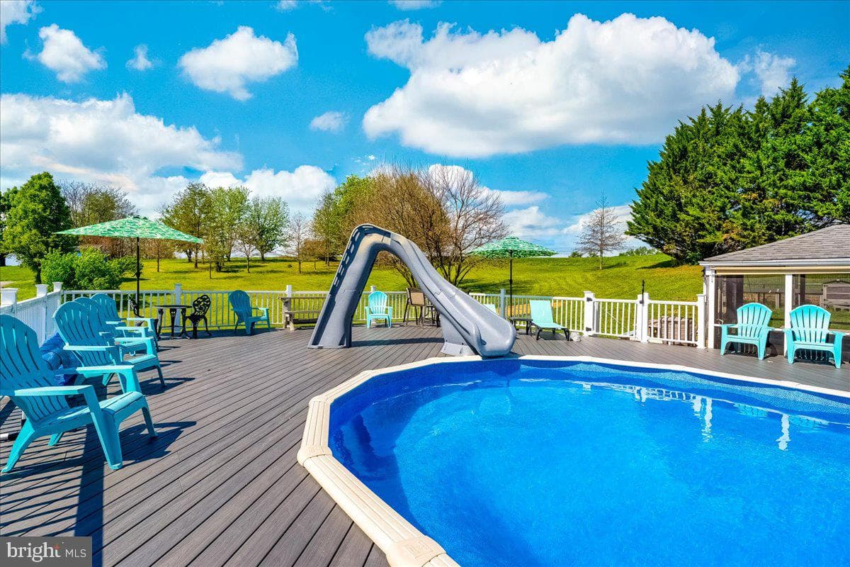 2402 Windisch Drive photo 63