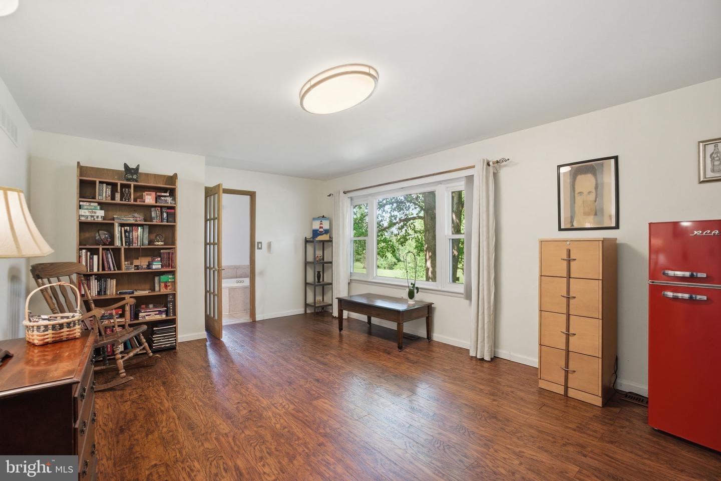 6407 Taper Court photo 10