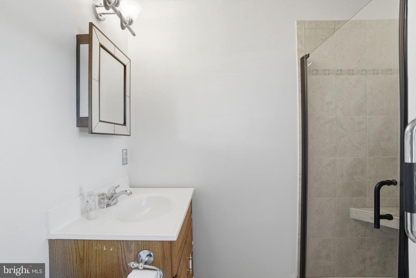 6407 Taper Court photo 13