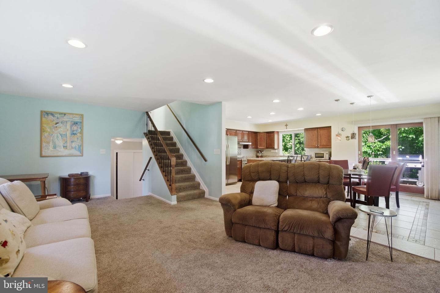6407 Taper Court photo 5