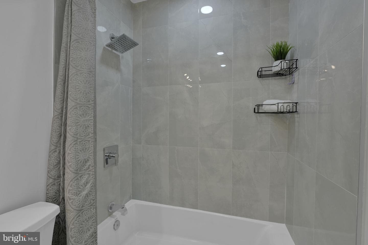 5685 French Avenue photo 38