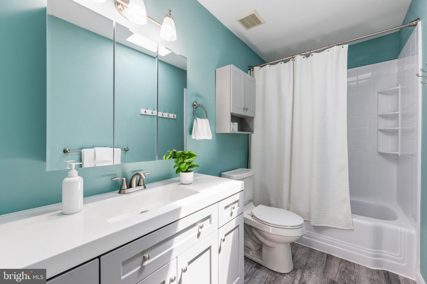 2105 Walsh Drive photo 27