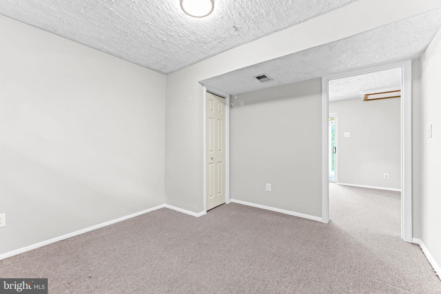 2105 Walsh Drive photo 34