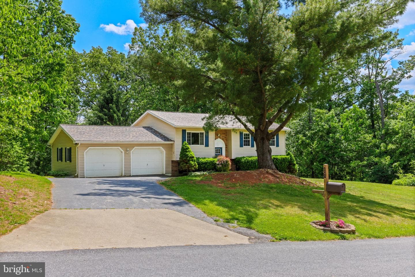 2105 Walsh Drive photo 4