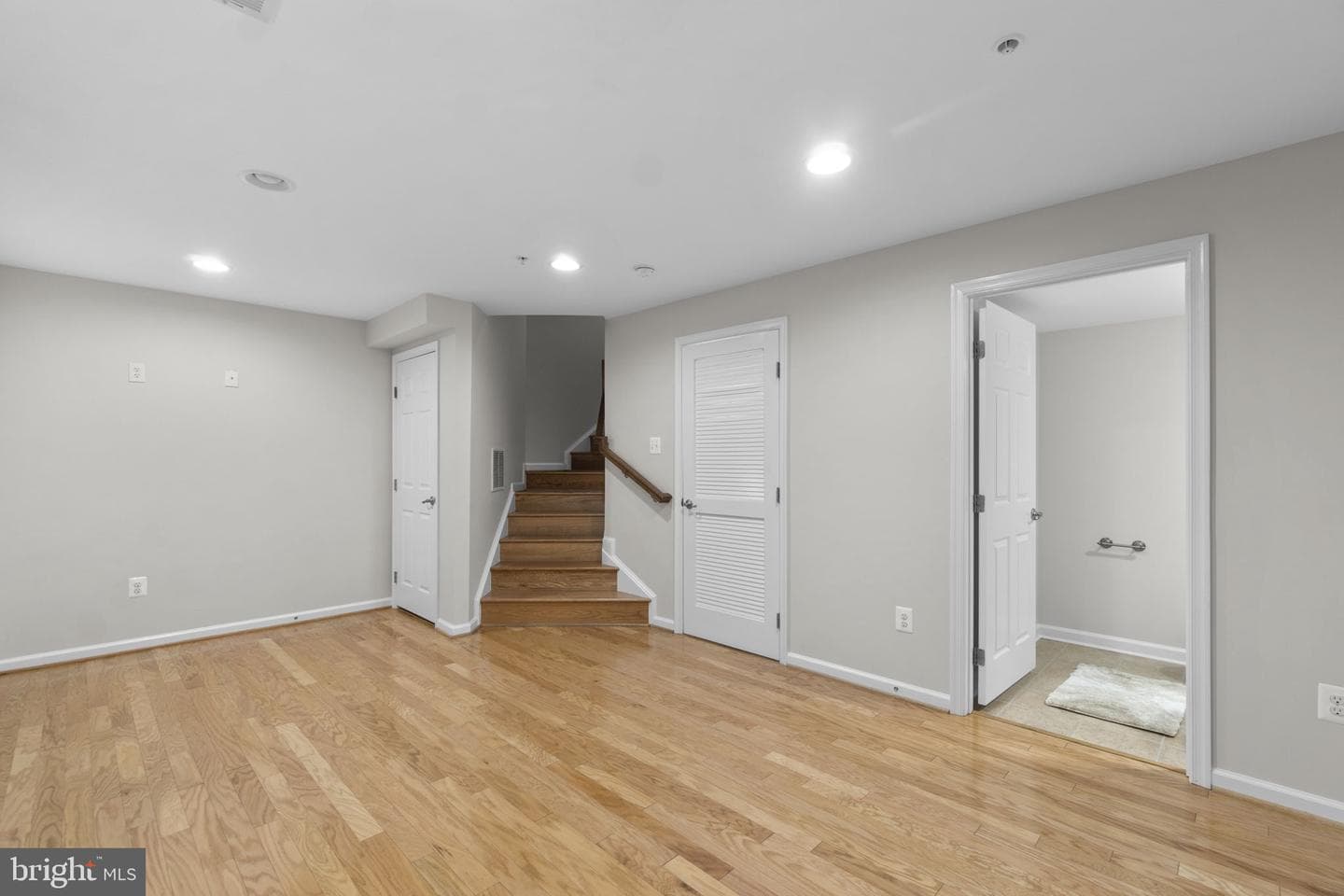 7563 Willow Bottom Road photo 35
