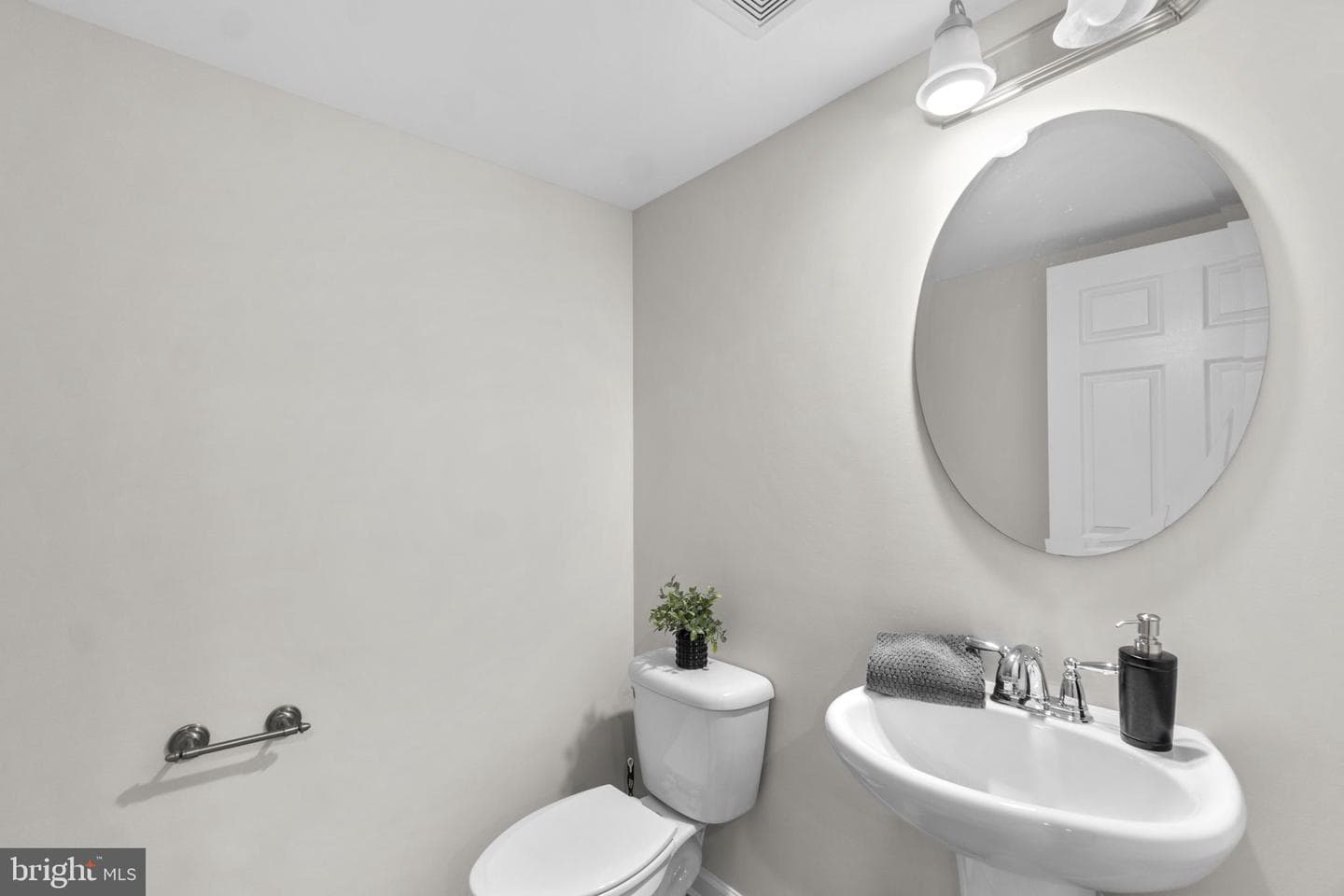 7563 Willow Bottom Road photo 38