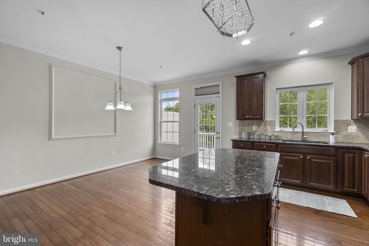 7563 Willow Bottom Road photo 8
