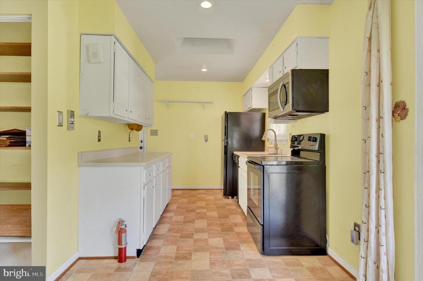 2926 Warehime Road photo 10