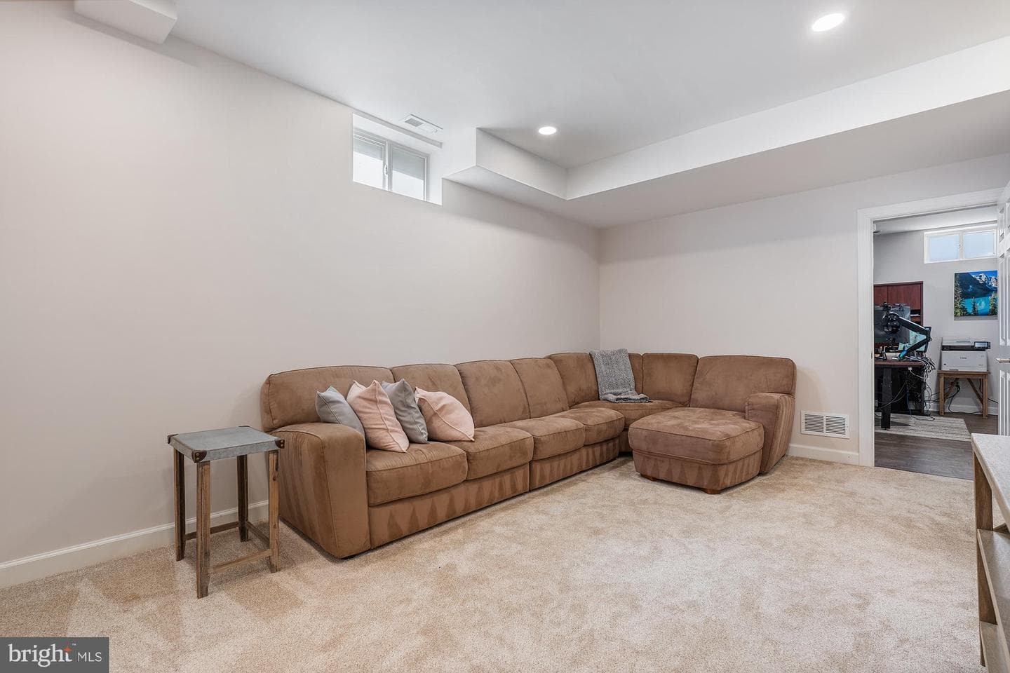 1650 Village Green Drive photo 33