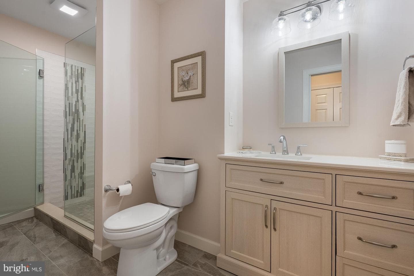 1650 Village Green Drive photo 35
