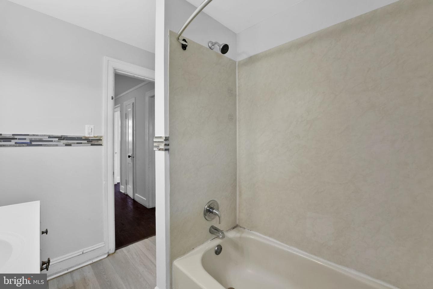 19 Hersh Ave photo 25