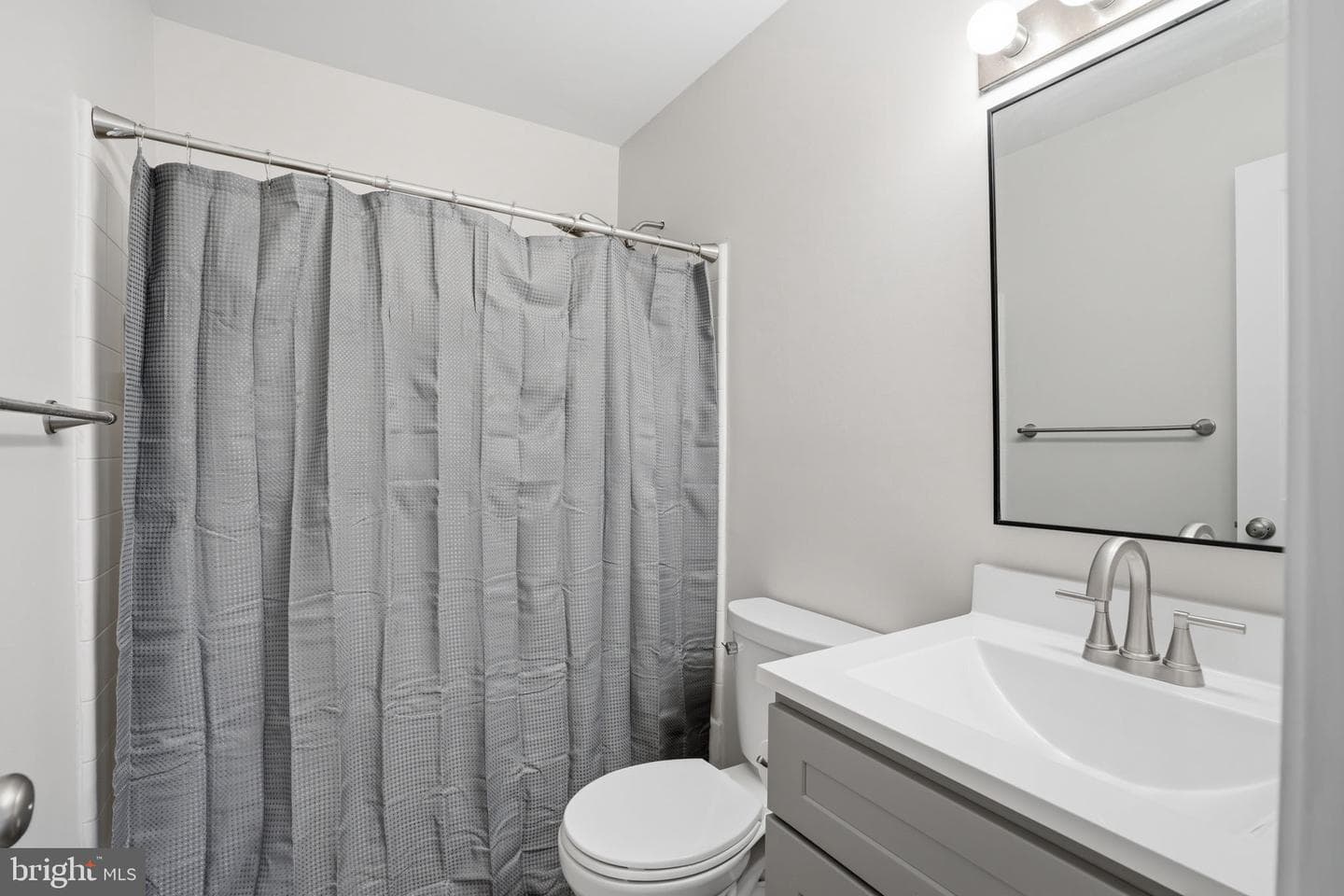 847 Medinah Circle photo 13