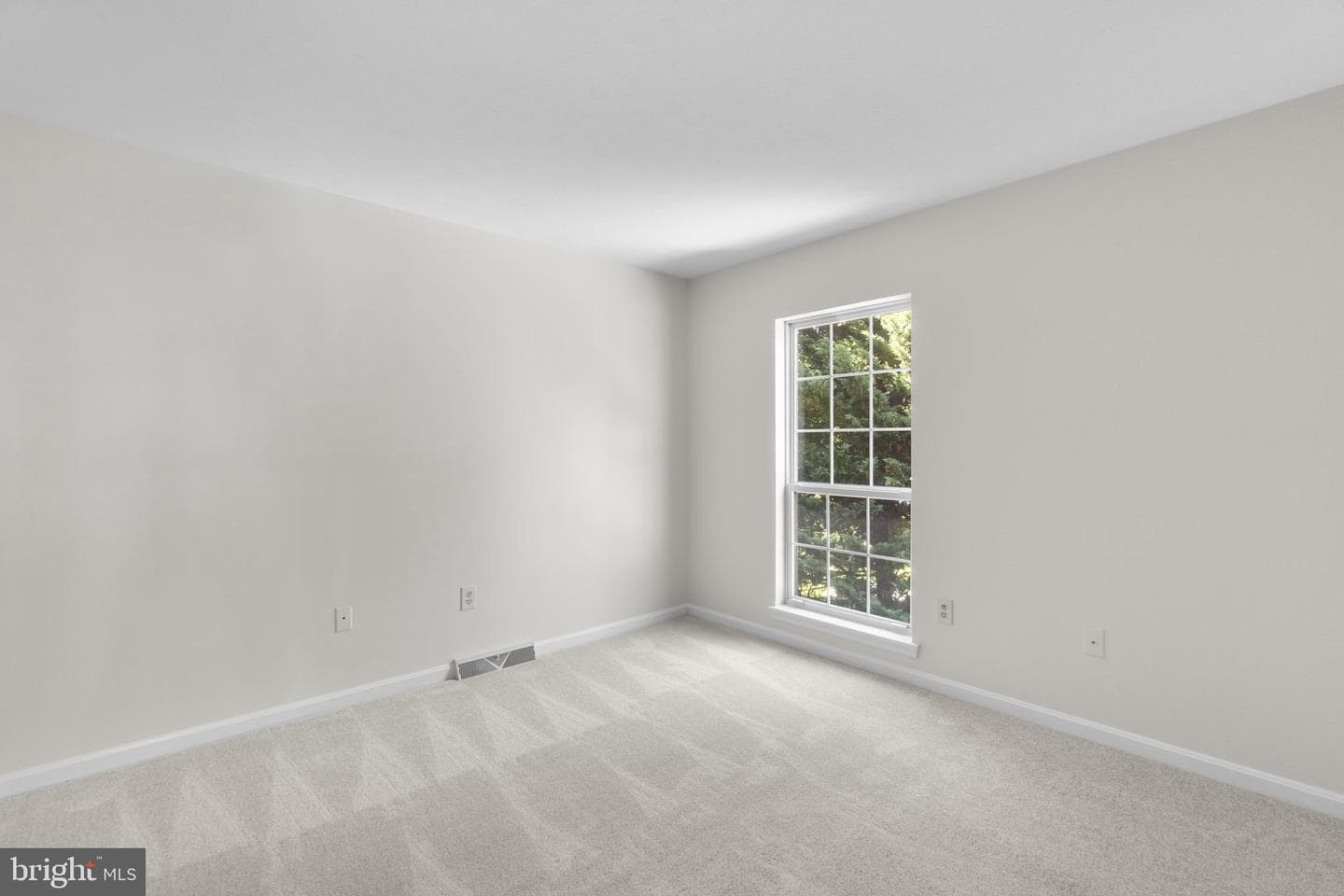 76 Marhill Court photo 35