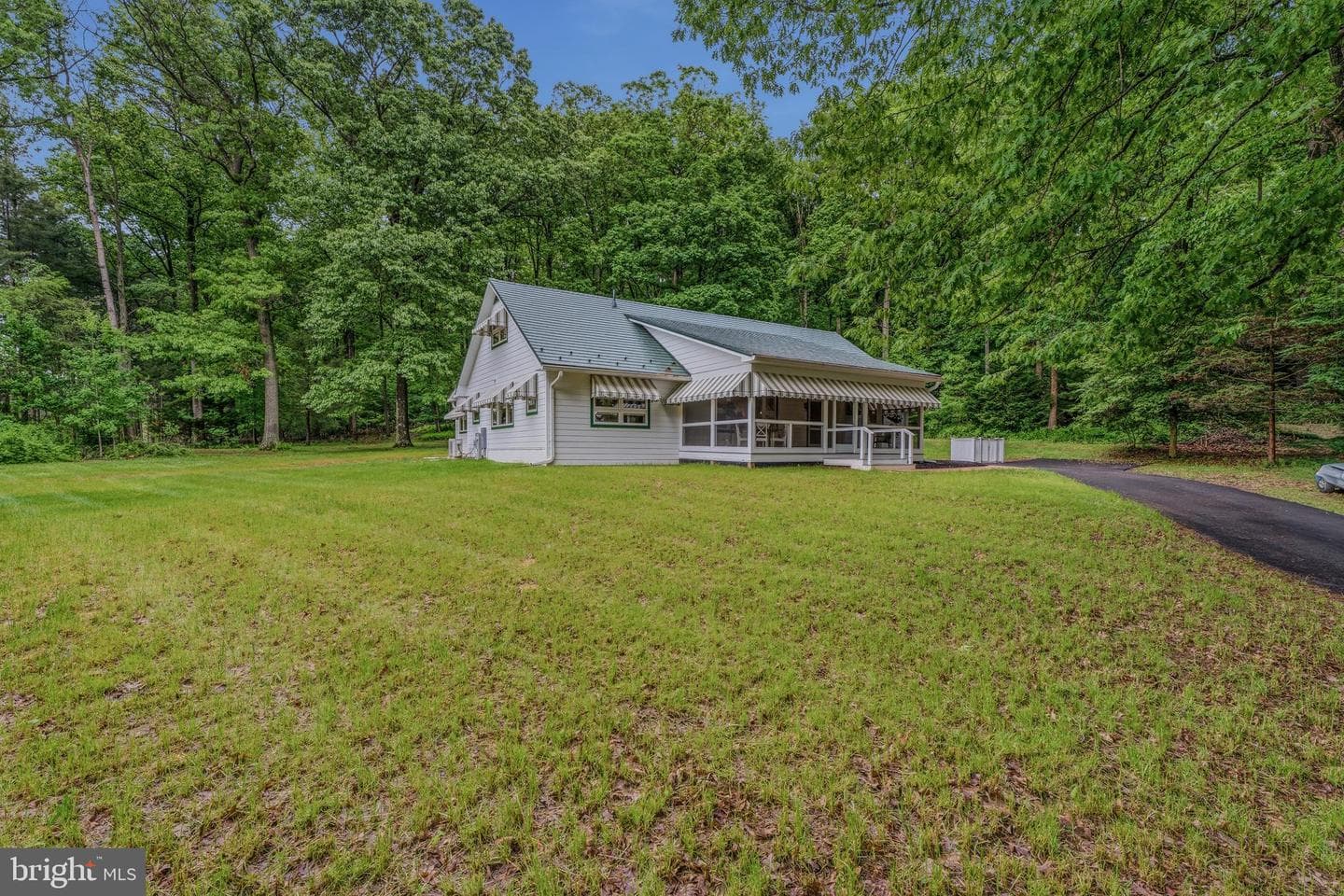2425 Albert Rill Road photo 3