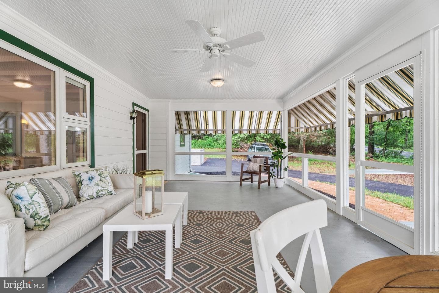 2425 Albert Rill Road photo 4