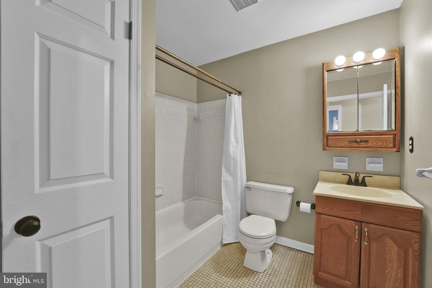 7094 Saddle Drive photo 24