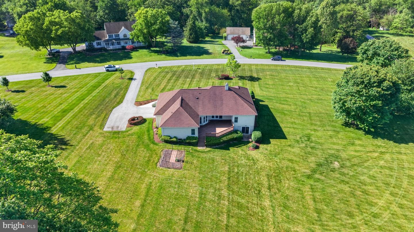 710 Waters Edge Court photo 10