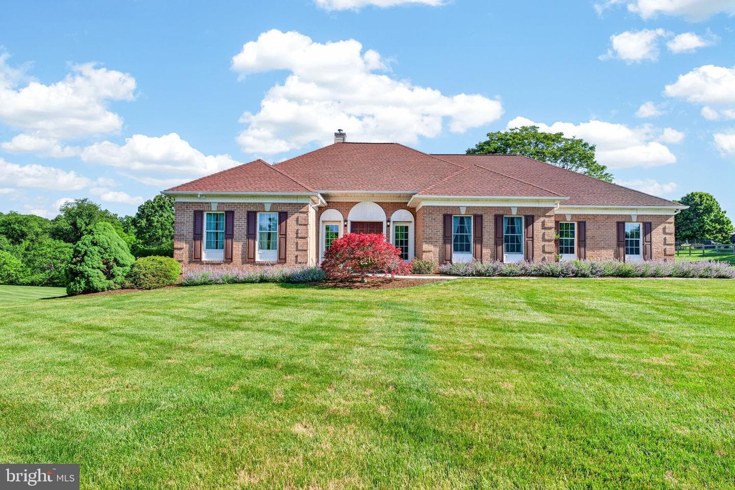 710 Waters Edge Court photo 17