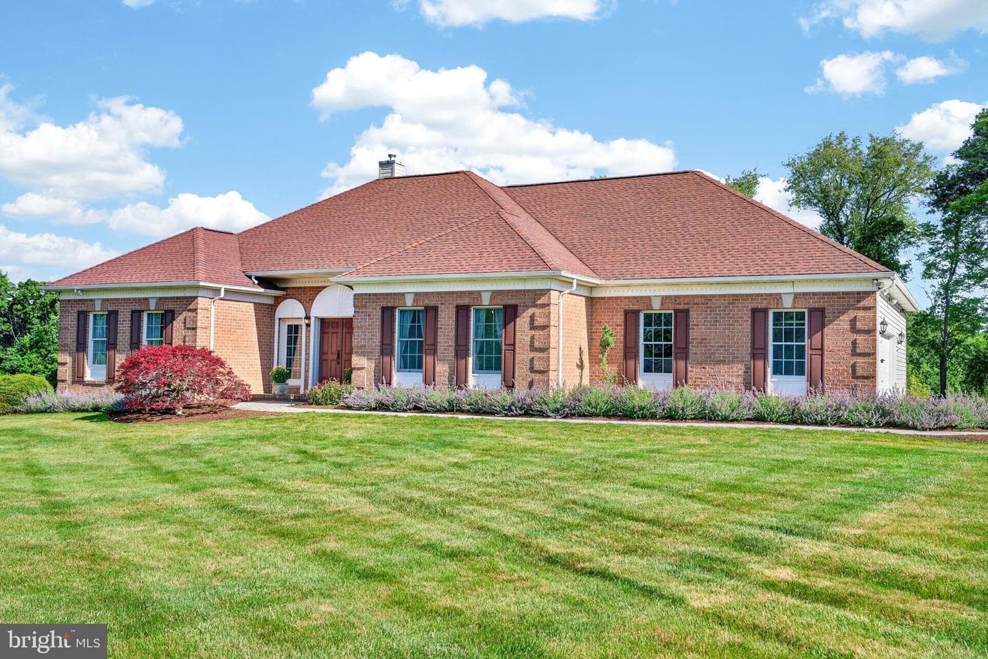 710 Waters Edge Court photo 19