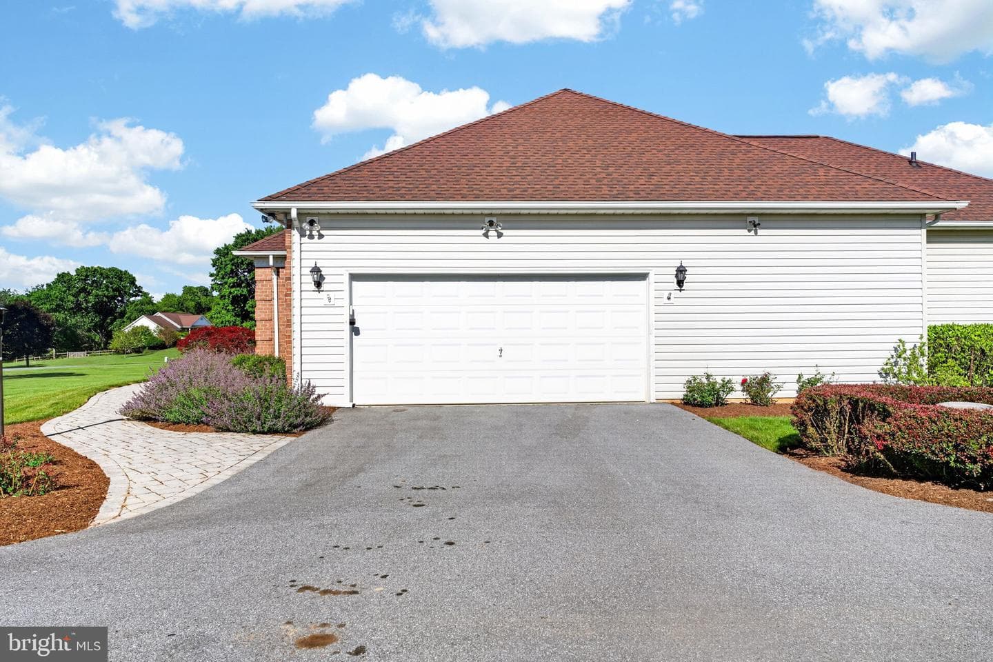710 Waters Edge Court photo 21
