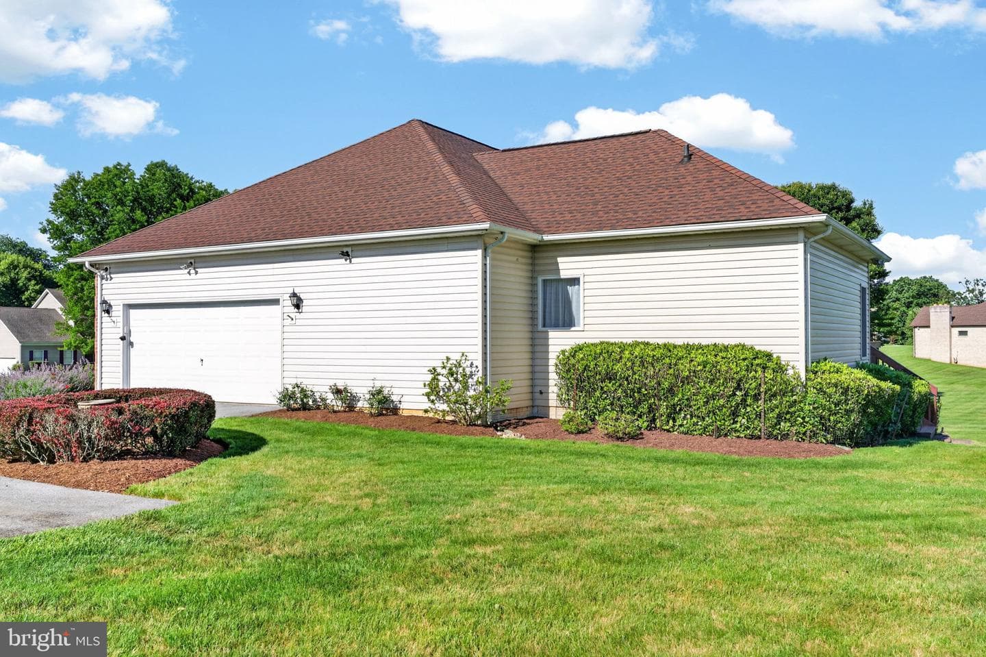710 Waters Edge Court photo 22