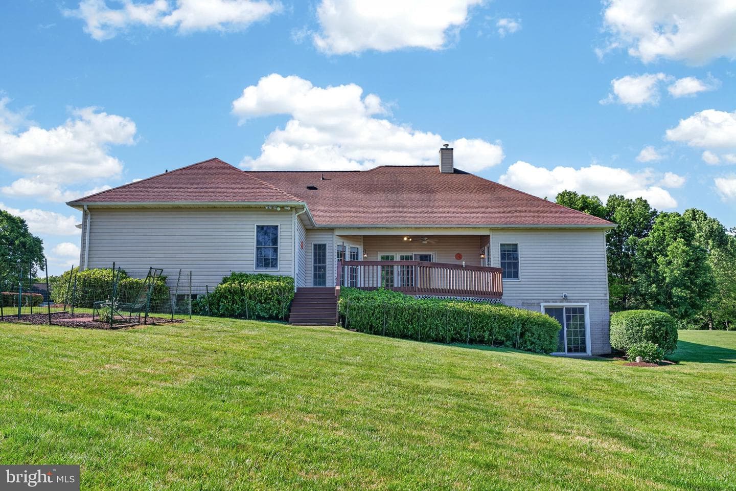 710 Waters Edge Court photo 24