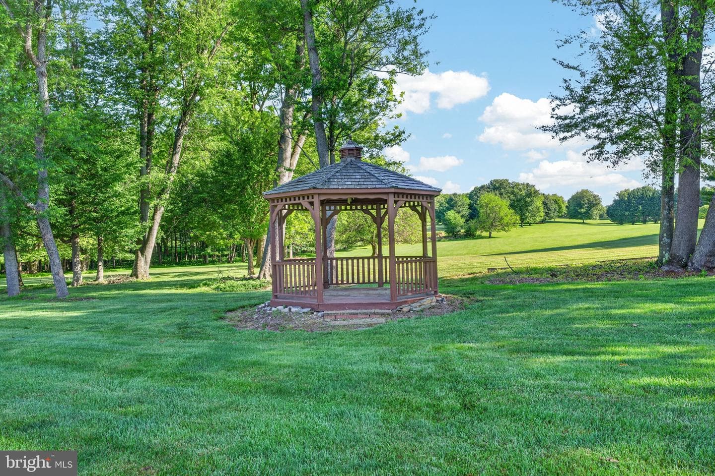 710 Waters Edge Court photo 25