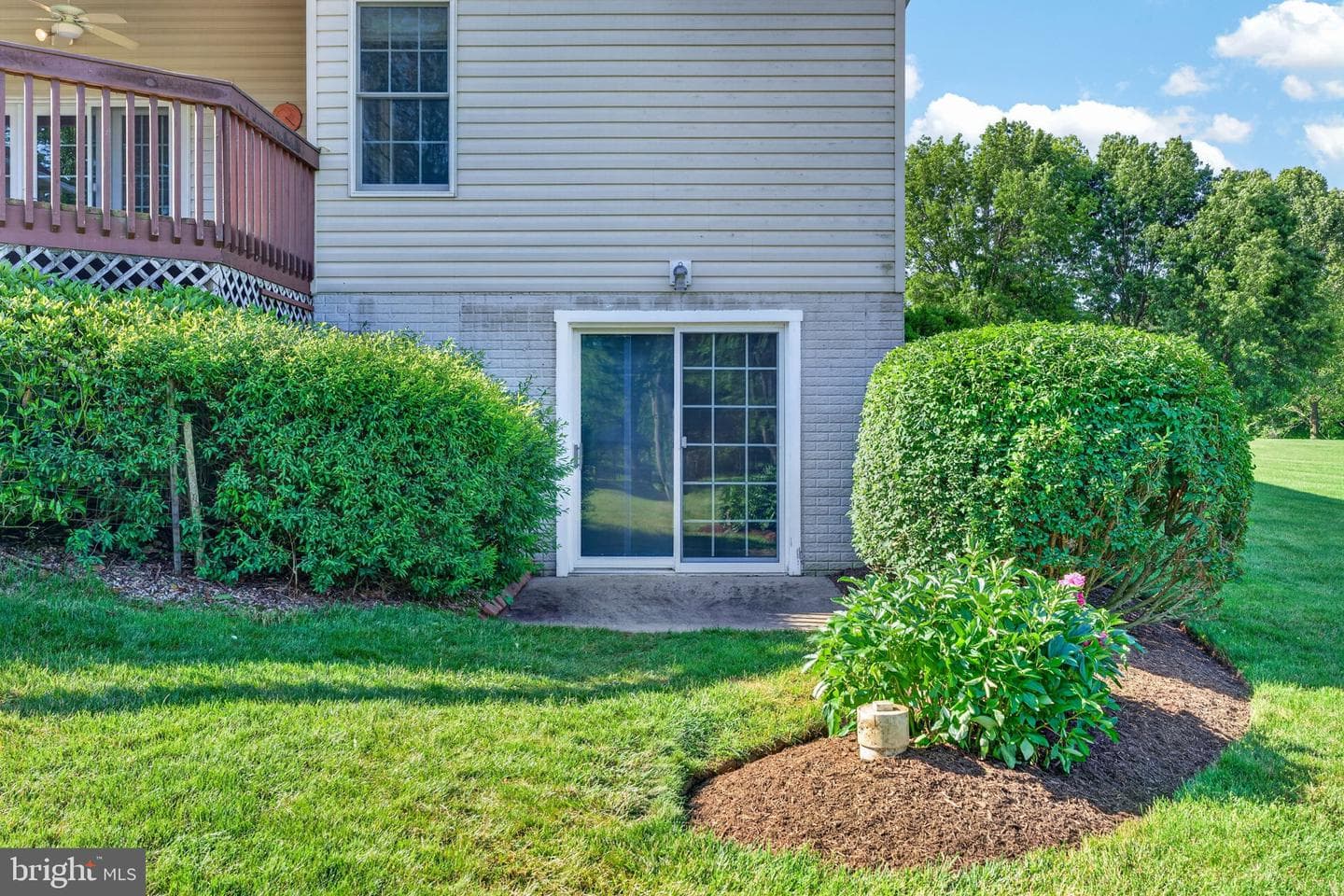 710 Waters Edge Court photo 27