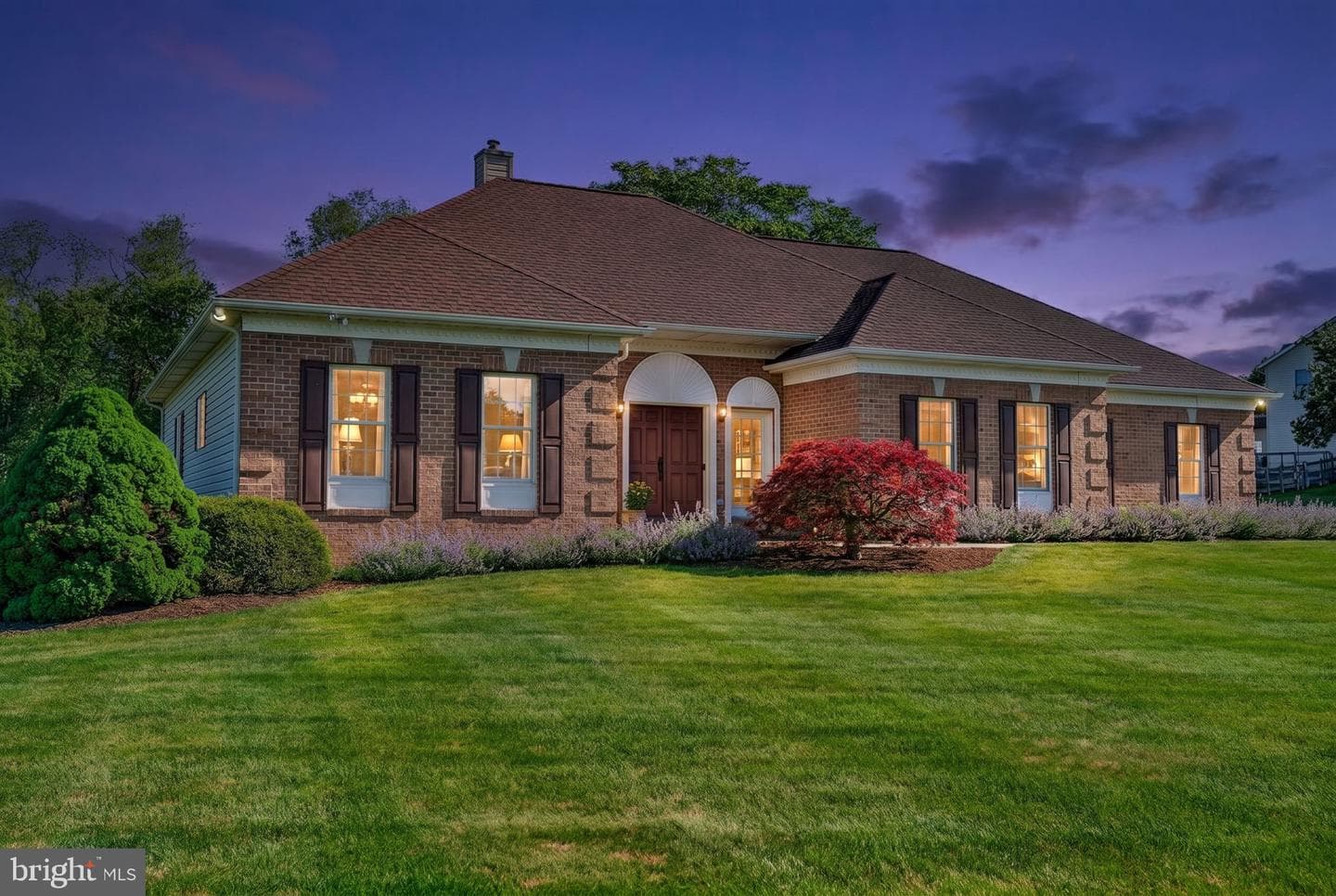 710 Waters Edge Court photo 3