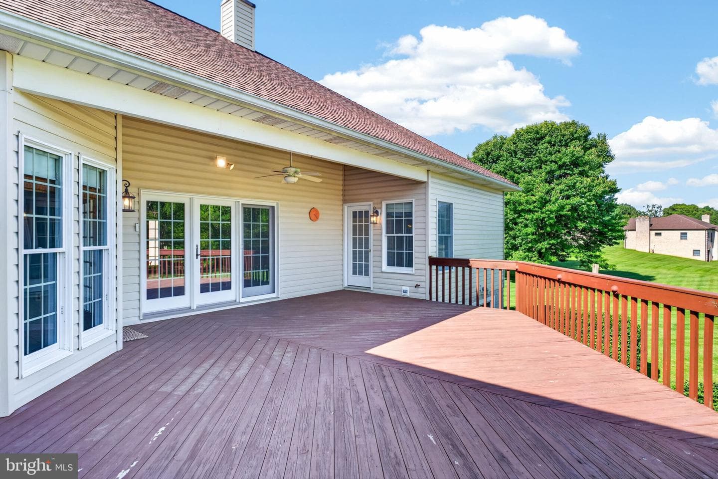 710 Waters Edge Court photo 31