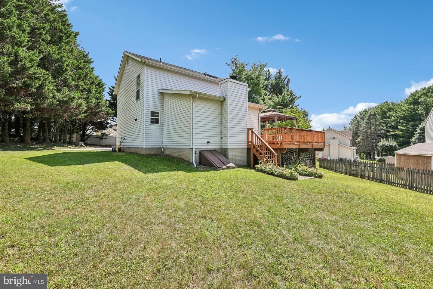 74 Marhill Court photo 38