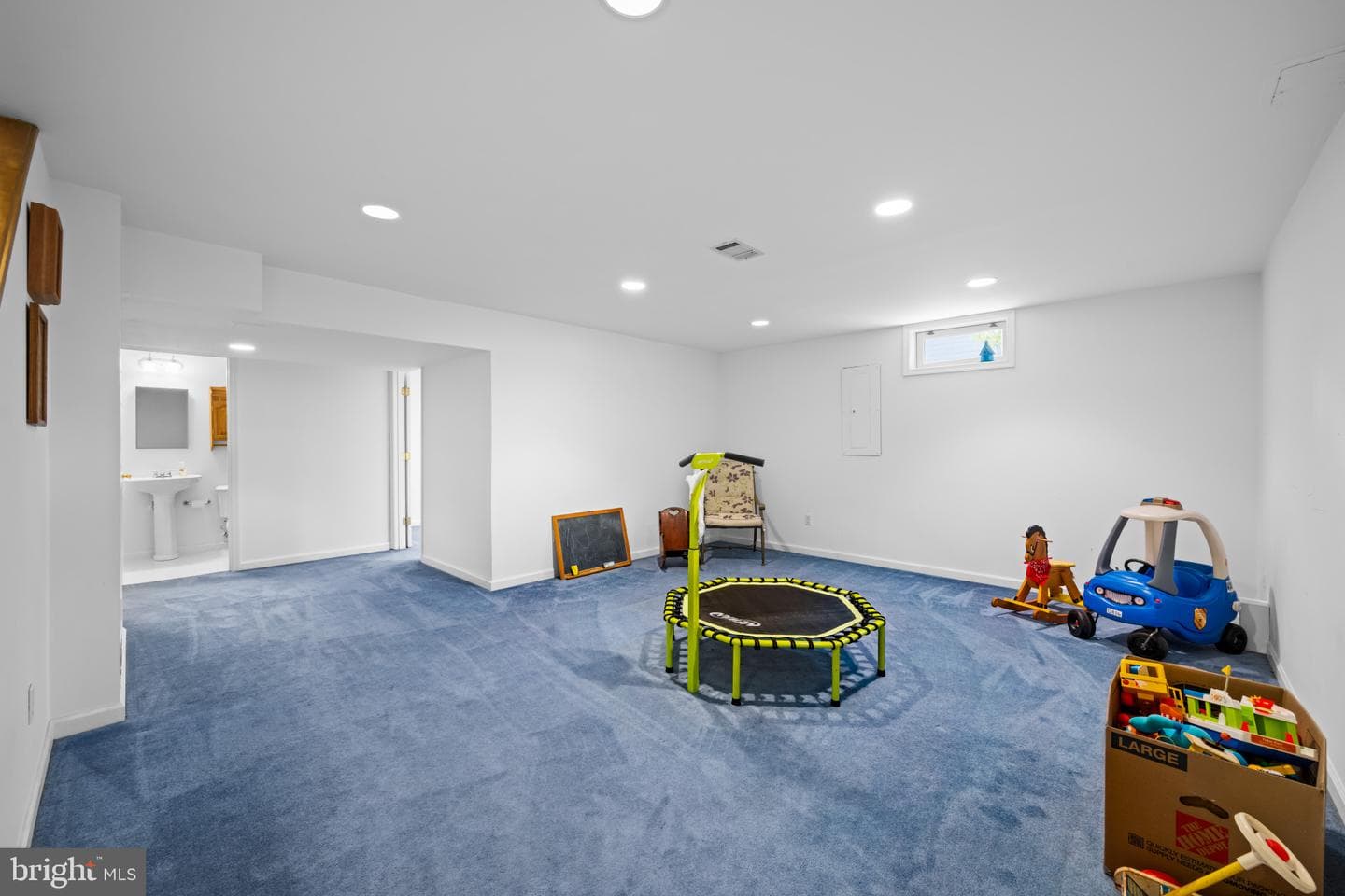 1881 Mc Duff Ct. photo 27