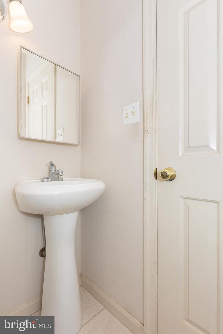 4107 Murphys Run Court photo 11