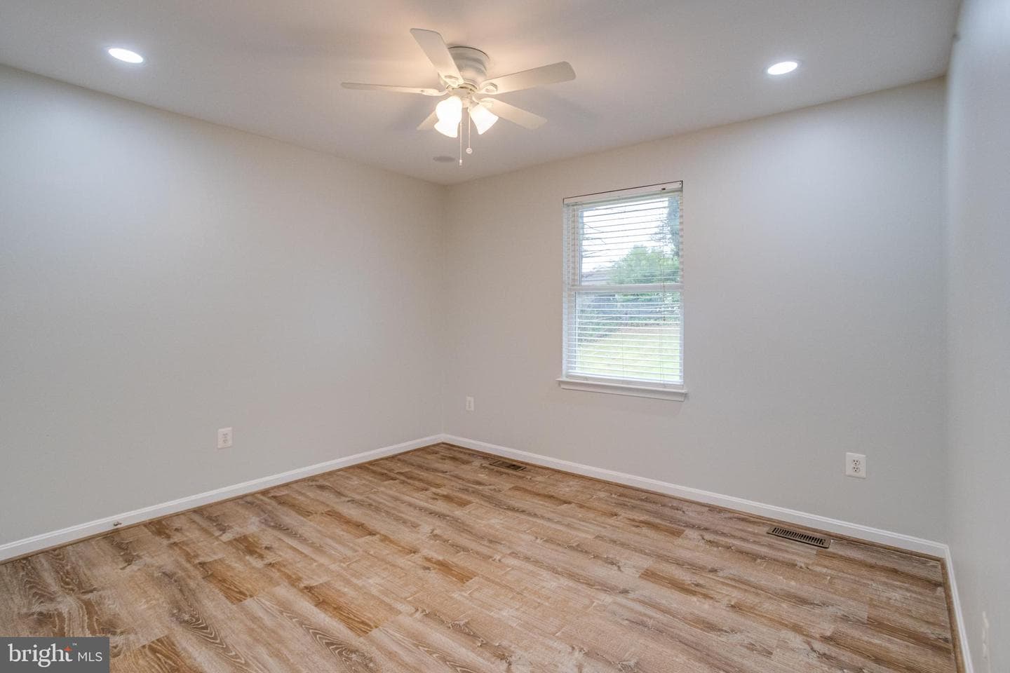 7002 Bristol Place photo 29