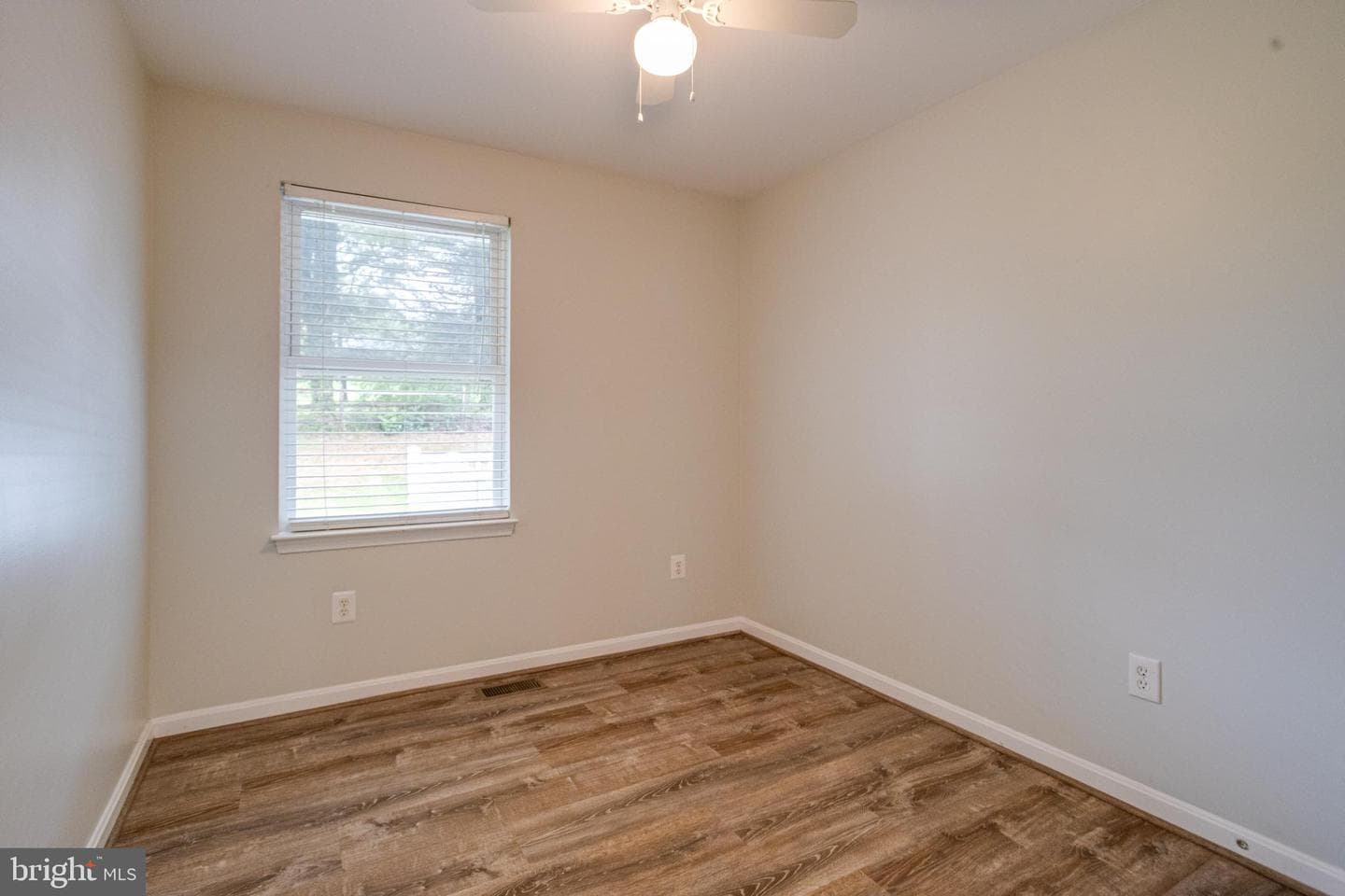 7002 Bristol Place photo 34