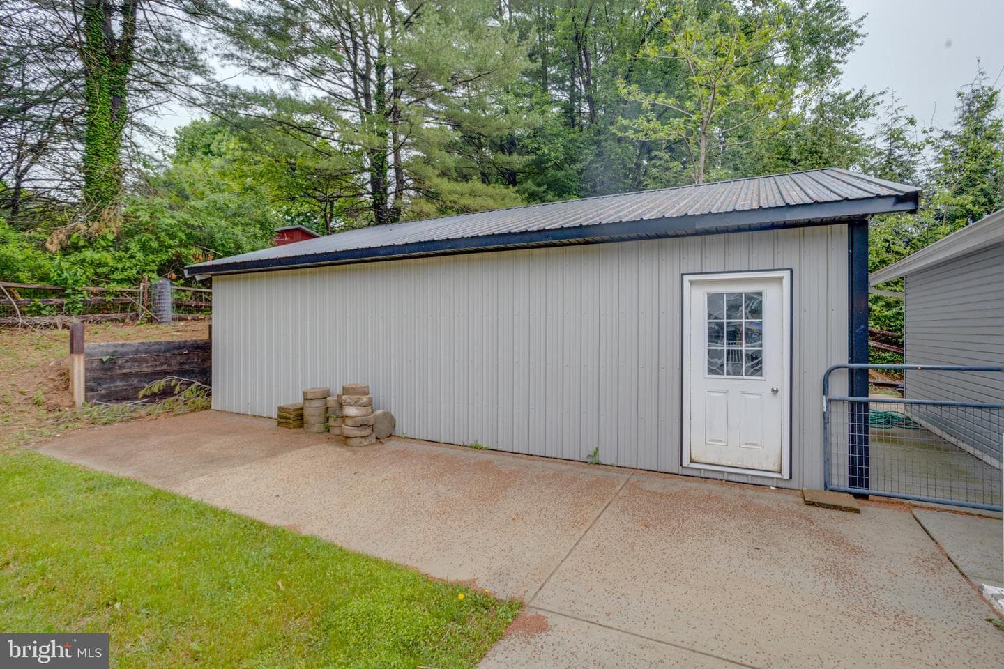 7002 Bristol Place photo 69