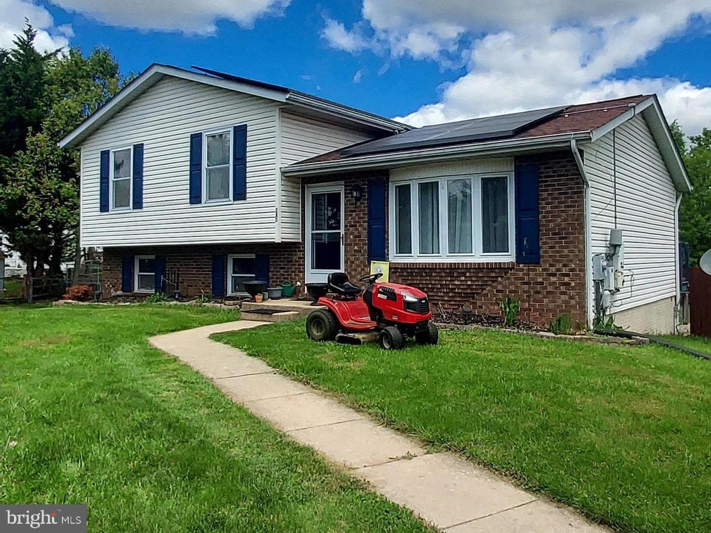 214 Grand Drive, Taneytown