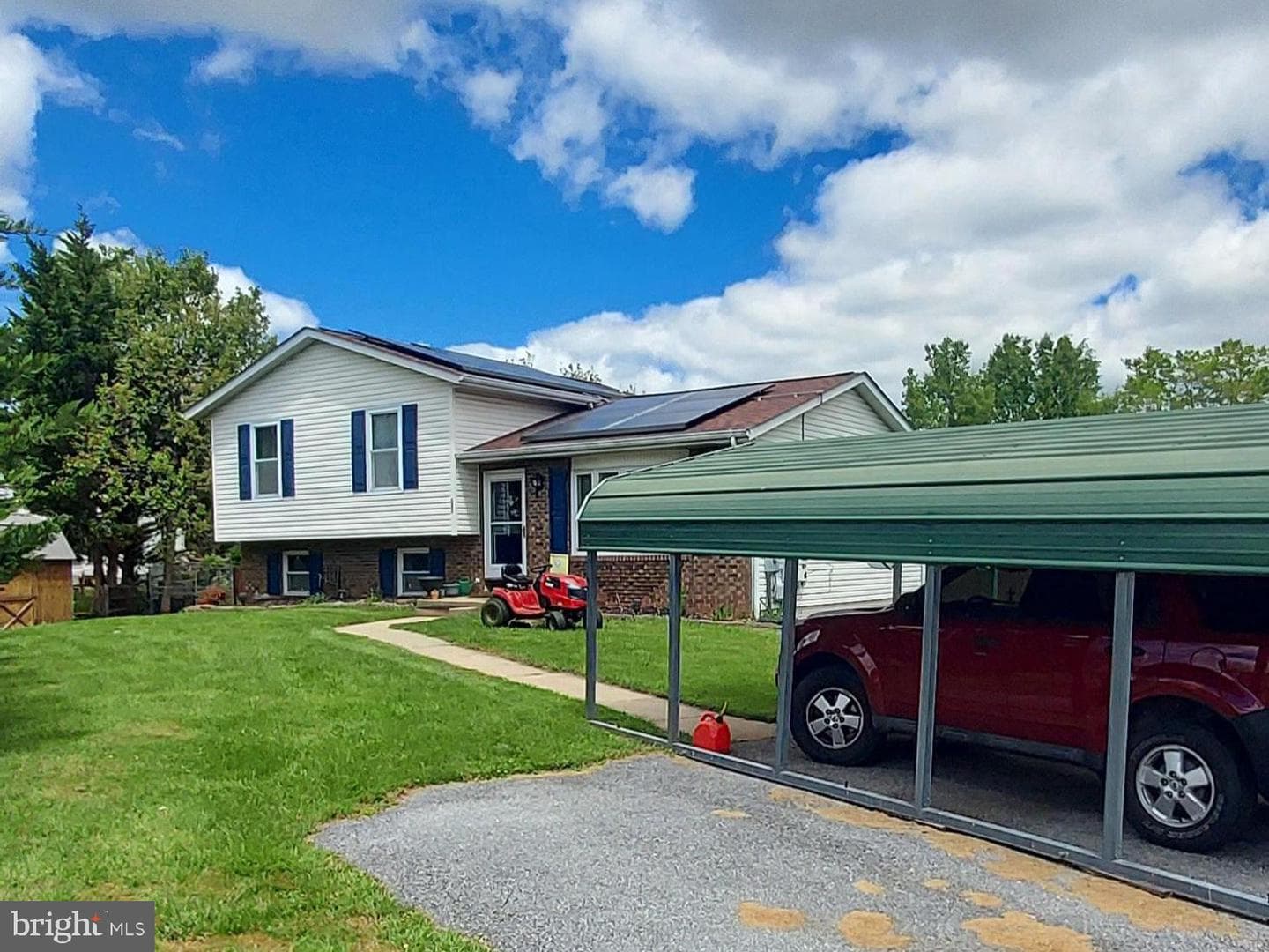 214 Grand Drive, Taneytown