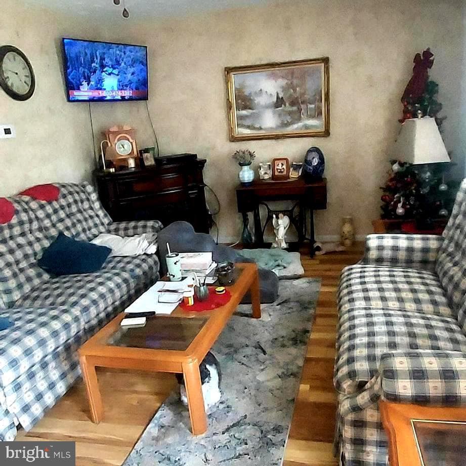 214 Grand Drive photo 7
