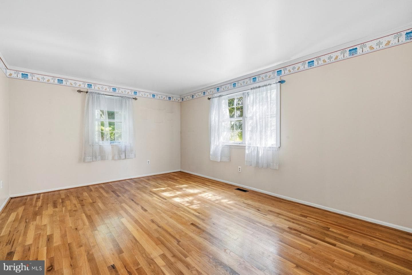 2318 Beren Lane photo 12