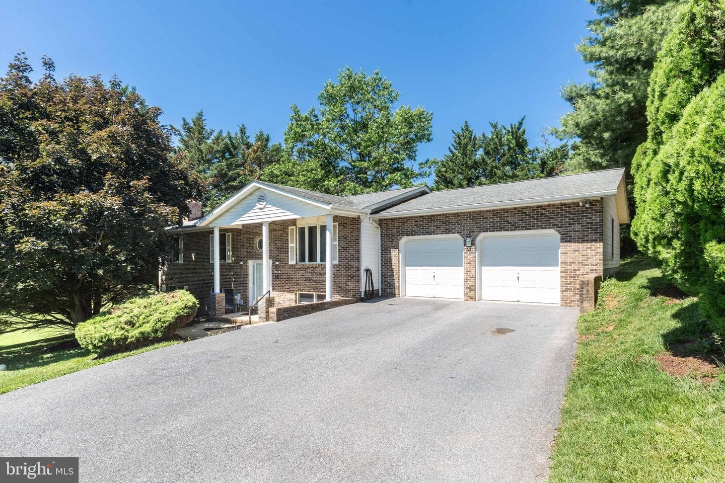 1260 Campus Ct