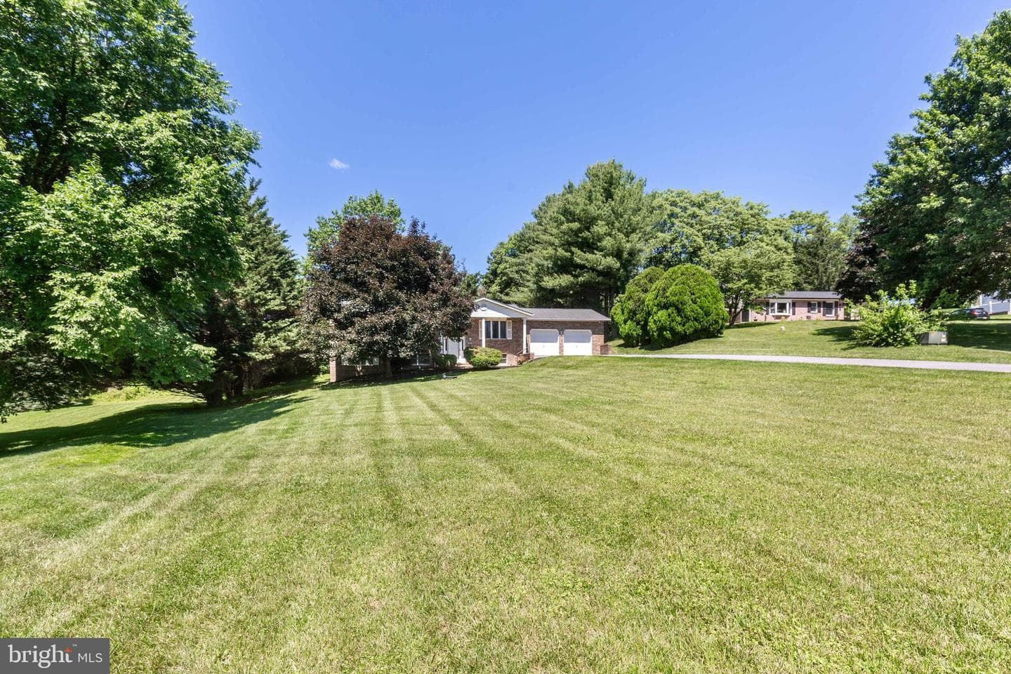 1260 Campus Court photo 36