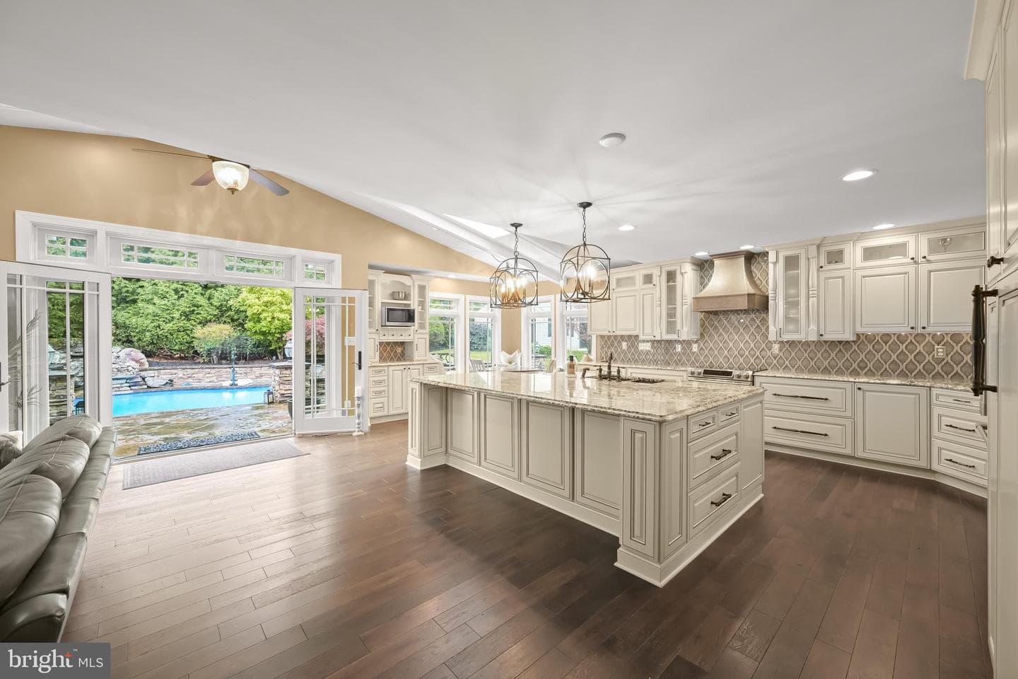 1900 Tea Mint Drive photo 28