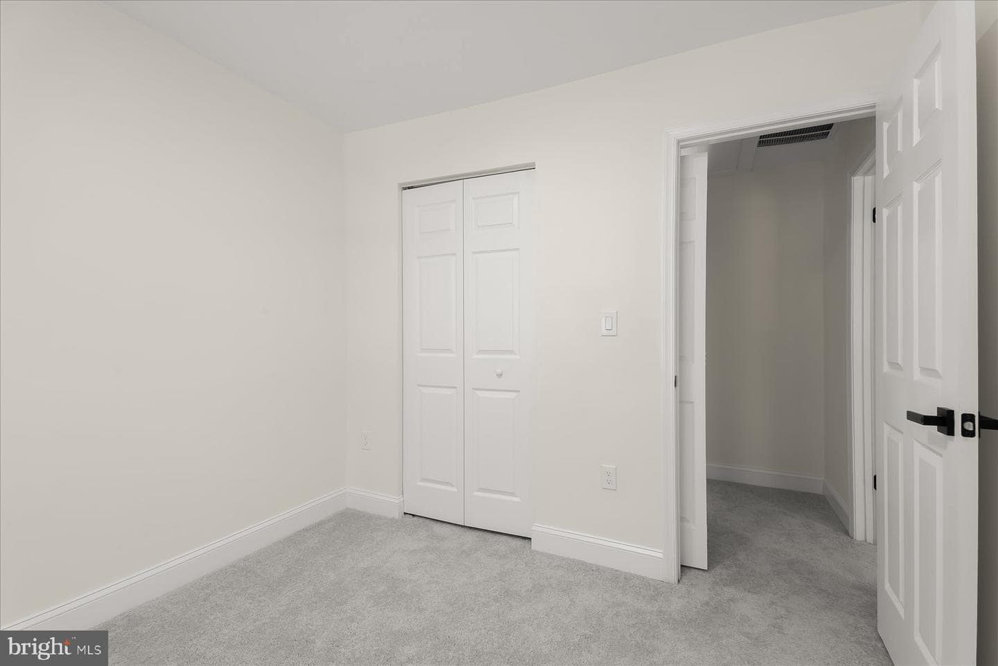 782 Medinah Circle photo 19