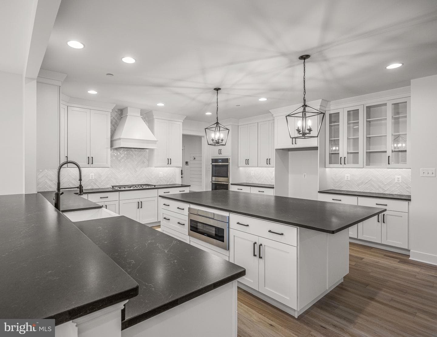 102 Kenard Drive photo 6