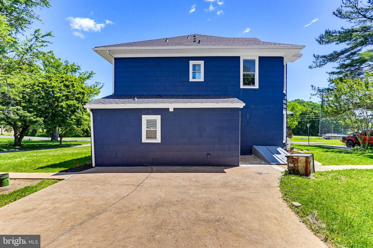 6504 Freedom Avenue photo 47