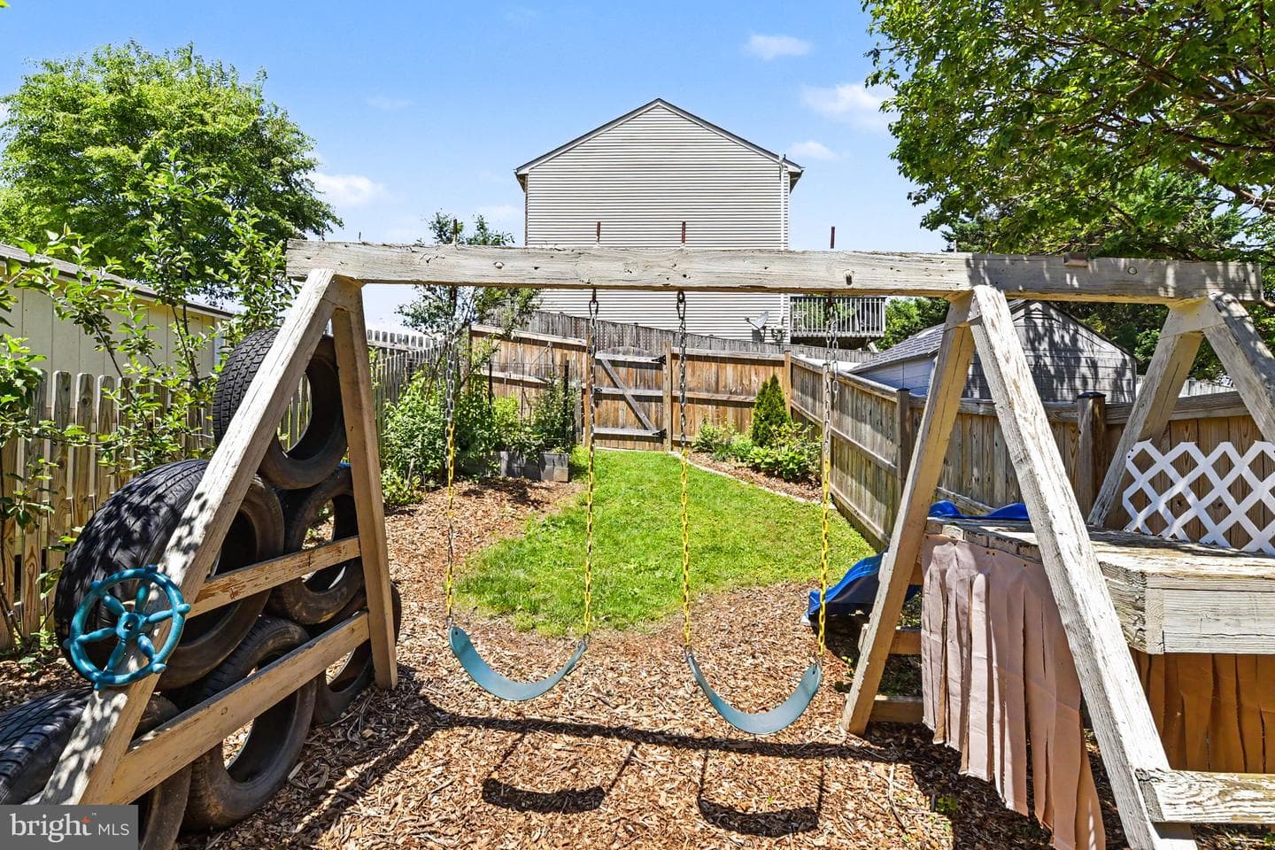 202 Gallatin Court photo 25
