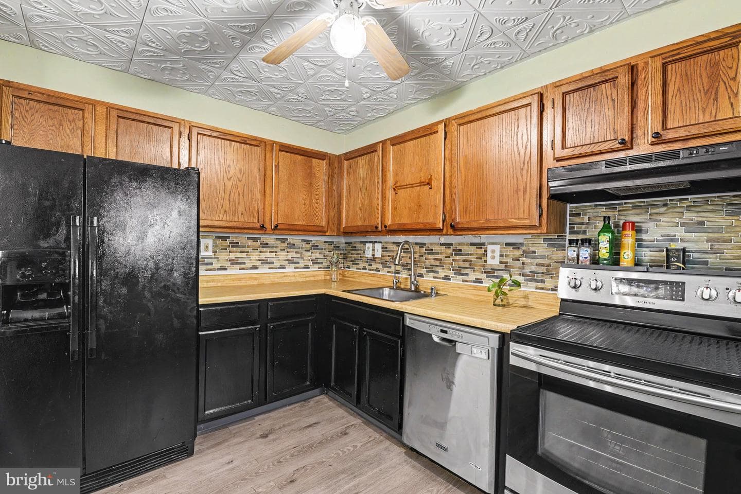 202 Gallatin Court photo 9
