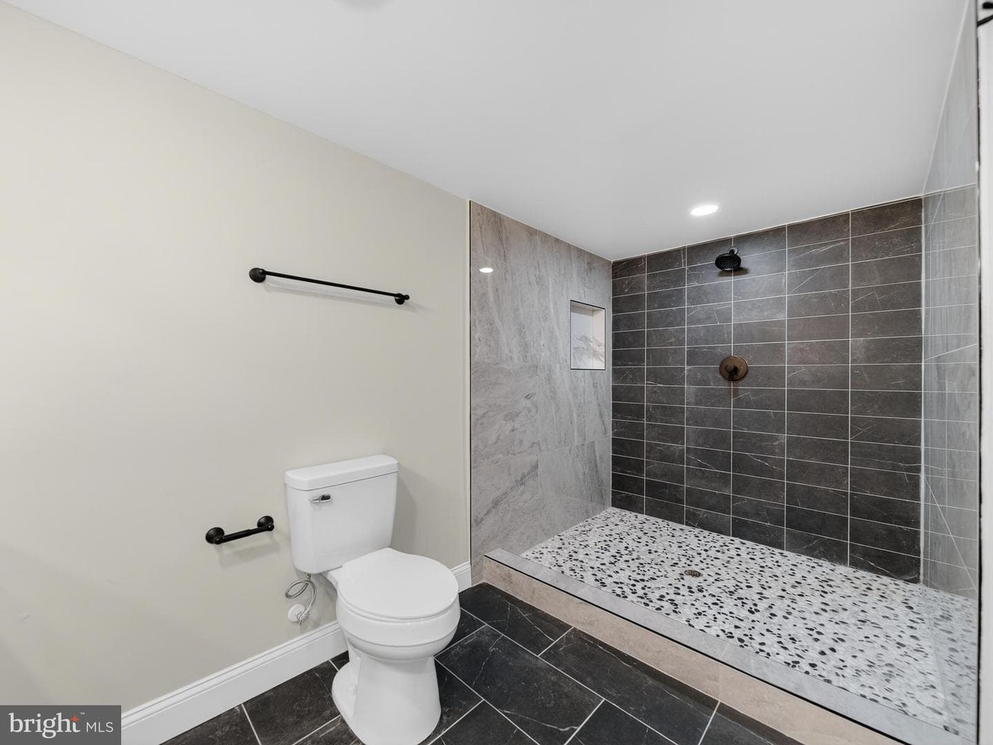 2035 Kays Mill Road photo 36