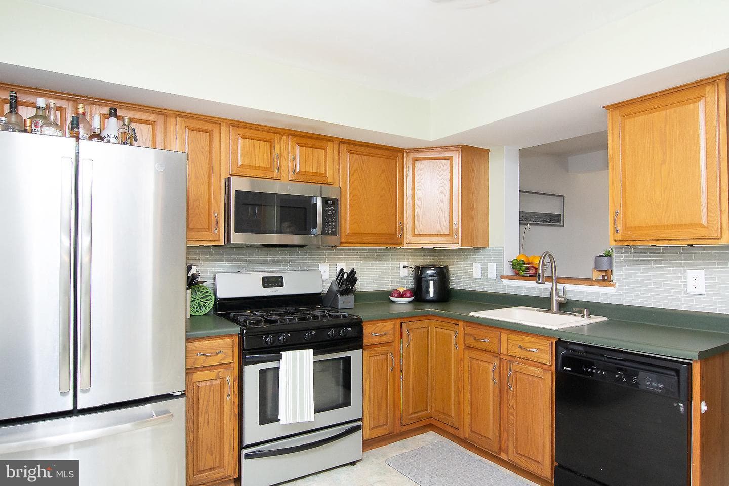 4609 Marksman Court photo 5
